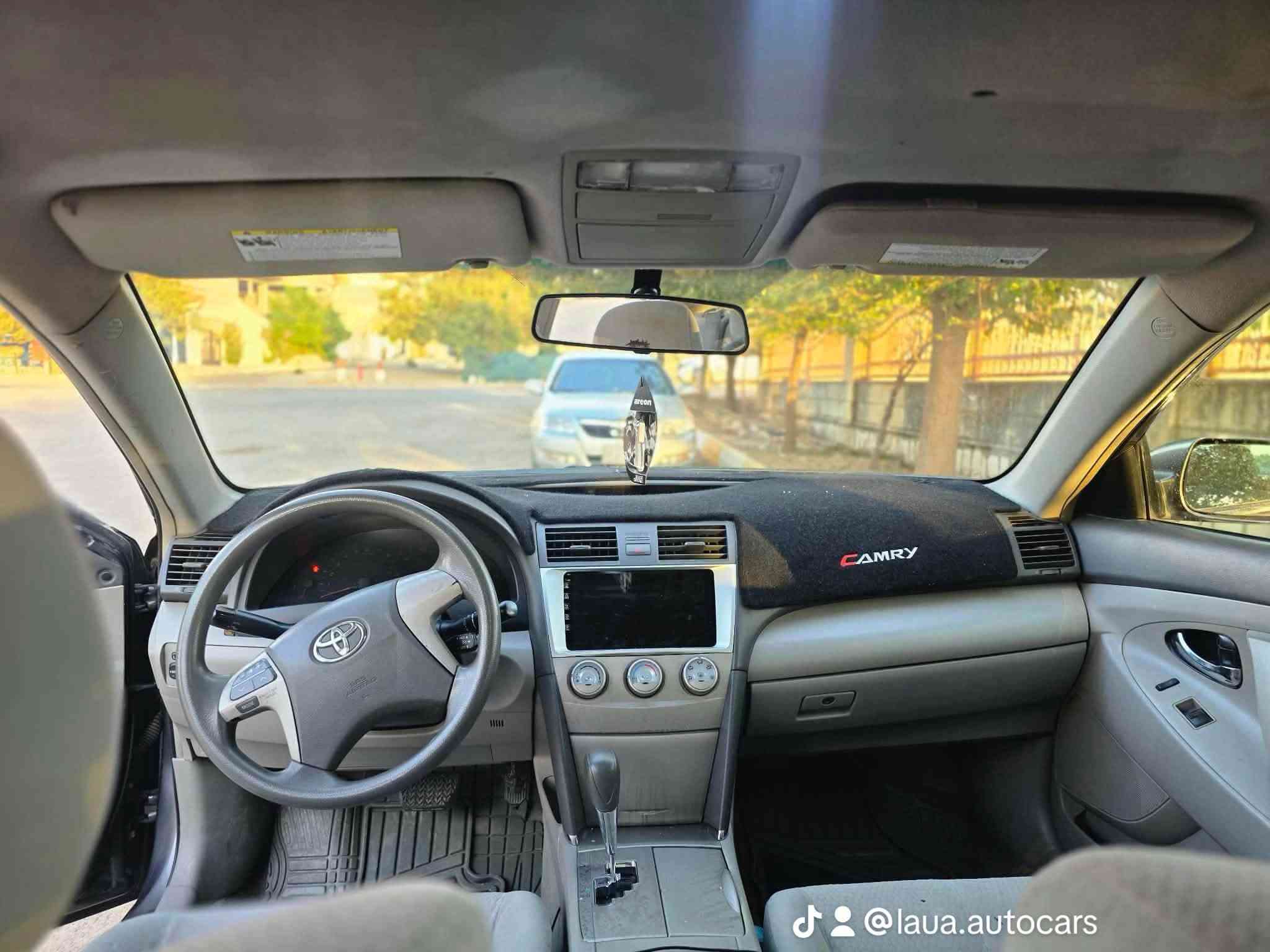 ٧٤٥i • ٢٠٠٦ • عربيات متعددة