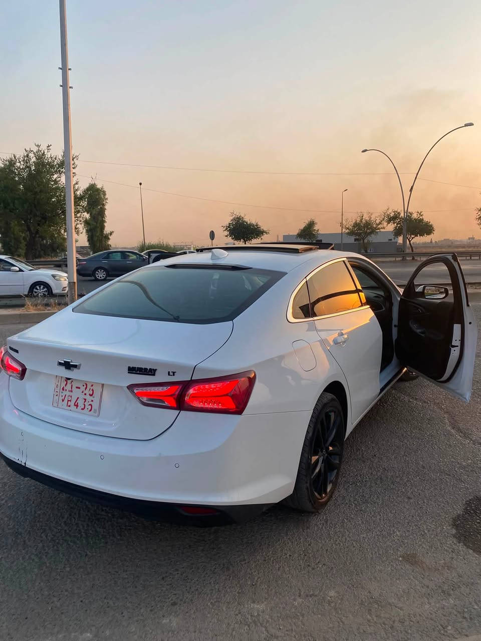 ماليبو 2024 وارد امريكي
فول فول مواصفات للاخير
اوتو بلاك علامة سودة ويل كب اسود 
محرك 1500 توربو
سيارة كلين بلا قطرة صبغ من دعاميه لدعاميه 
ضرر مالها كشن مشتعل ومبدل اصلي وكالة 

ماشيا 16 الف مايل

مواصفات

بانورما 
كشن كهرب 
تدفئة كشنات 
تبريد قطعتين 
سايد بريك بصمة 
تحكمات استيرن نضام صوتي
رادارات جانبية امامية 
مانع انزلاق
وبعد بيها مواصفات كثيرة

للاستفسار الاتصال على الرقم
***********
وبي واتساب
