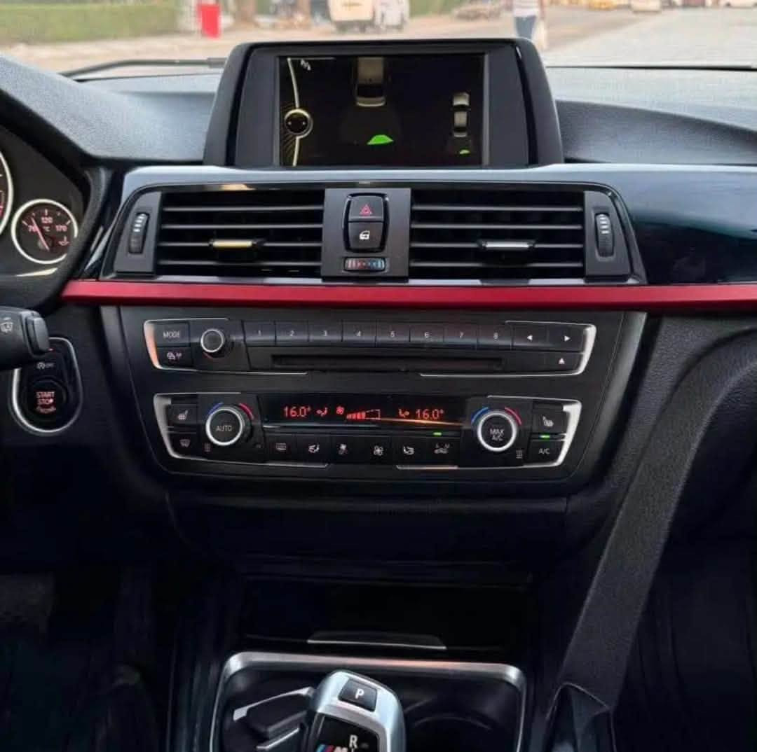 لمعرفة السعر:: اترك تعليق يصلك السعر تلقائياً 💵💵

Bmw 320i 2014
رقم بغداد هزة وسنوية جديدة
استيراد خاص خليجي ماشية ١٦١ الف قابلة للزيادة 
كير ومحرك وكهربائيات على وضع الشركة مكفولة
الهيكل الخارجي البدي مكفول من الصبغ فقط بارد اصبعين بالجاملغ الخلفي للسايق ورصعة بالهلال لنفس الجاملغ
٤ انظمة قيادة ( ايكو برو, كومفورت, سبورت, سبورت بلص)
كشن تدفئة
ليد نهاري
بروجكتر 
إطفاء ذاتي 
كشن قماش كابوي رياضي 
مانع تزحلق 
سيدي اواكس بلوتوث 
ماسحة جام تلقائي 
مكان السيارة بغداد حي الجهاد 

للاستفسار الاتصال على الرقم
***********
