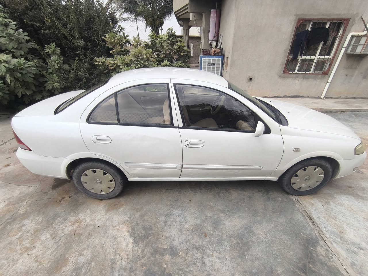 مكلف بالنشر 
سياره نيسان سني  للبيع موديل ٢٠١٠ جاهزه من كل شيء للاستفسار ***********

