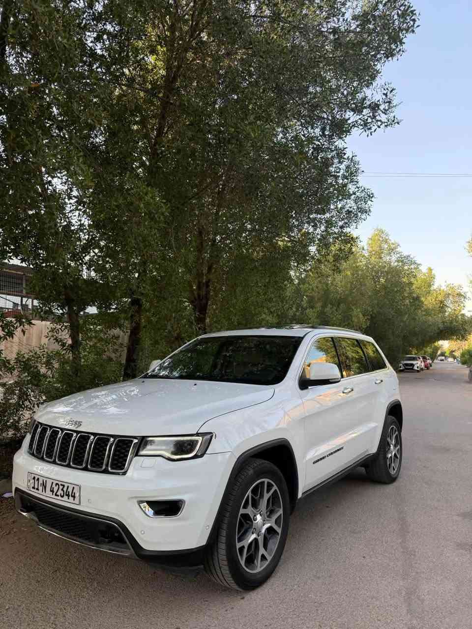 تحية طيبة 

جيب خليجي لمتد بلاص 
فوول 3 شاشات 

خليجي موديل 2019

ماشية 60 مايل حقيقي 

كير مكينه برغي ممفتوح بيهه

المكان بغداد زيونة 

بيهه 3 مكانات بارد 

راسلني خاص احولك السونار وبخدمتك

السعر 250$

***********
