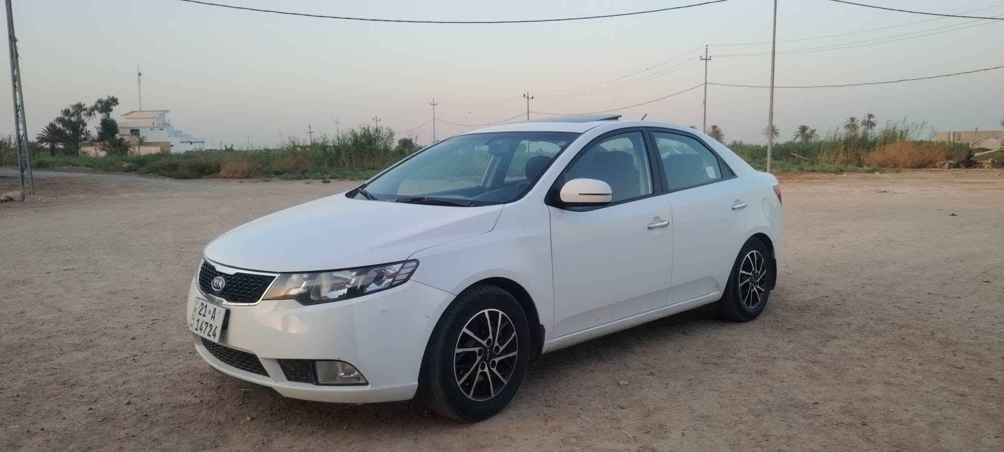سلام عليكم
سيراتو موديل ١٢ كفاله عامه من الصبغ وبارد وتبديل وشخط

فول موصفات واحد ع واحد عدا بصمه
رقم سلمانيه دولي بسمي سنويه لغايه ٢٠٣١
تخم تاير جديد حداديه جديده اي نقص ما بيه
تحويل وكاله بشرط مكان سياره واسط قضاء الصويره
***********
