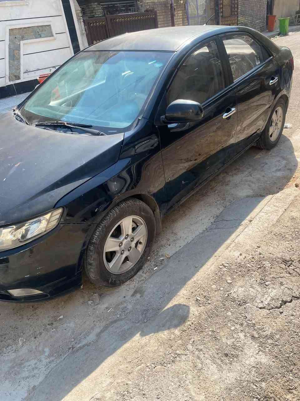سيراتو للبيع موديل 2012 خليجي بيه جاملغ وبيه ملاحضات بصيطه طخطخات  كير مكينه تبريد خير من لله 
مكاني بغداد 
***********
