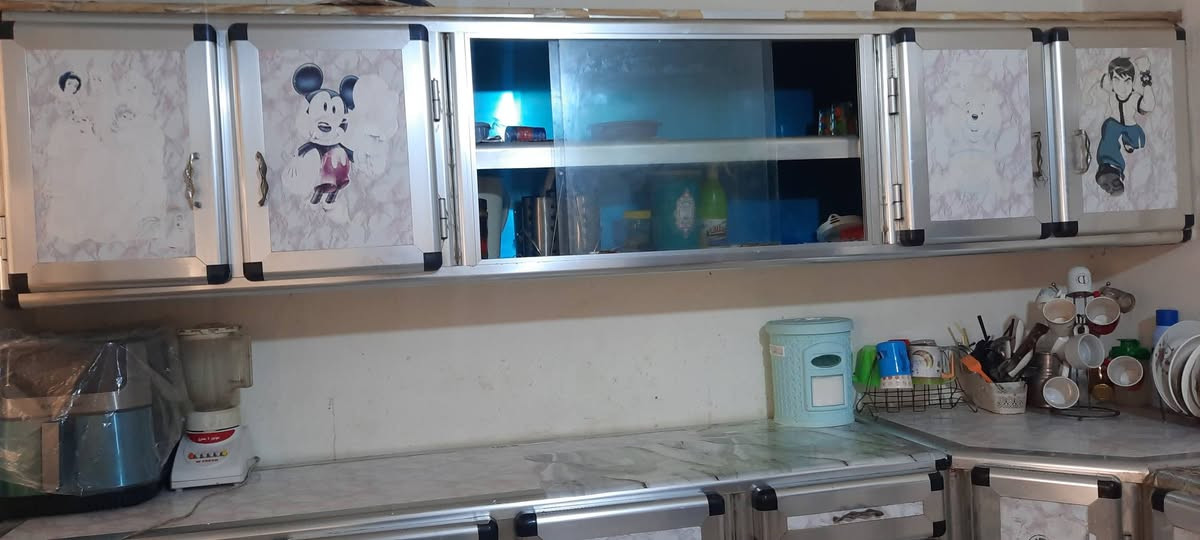 للبيع كاونتر من النوع الثقيل ونظيف جدا مع عدد ٢ براد للشراي الاتصال ع الواتساب
***********
