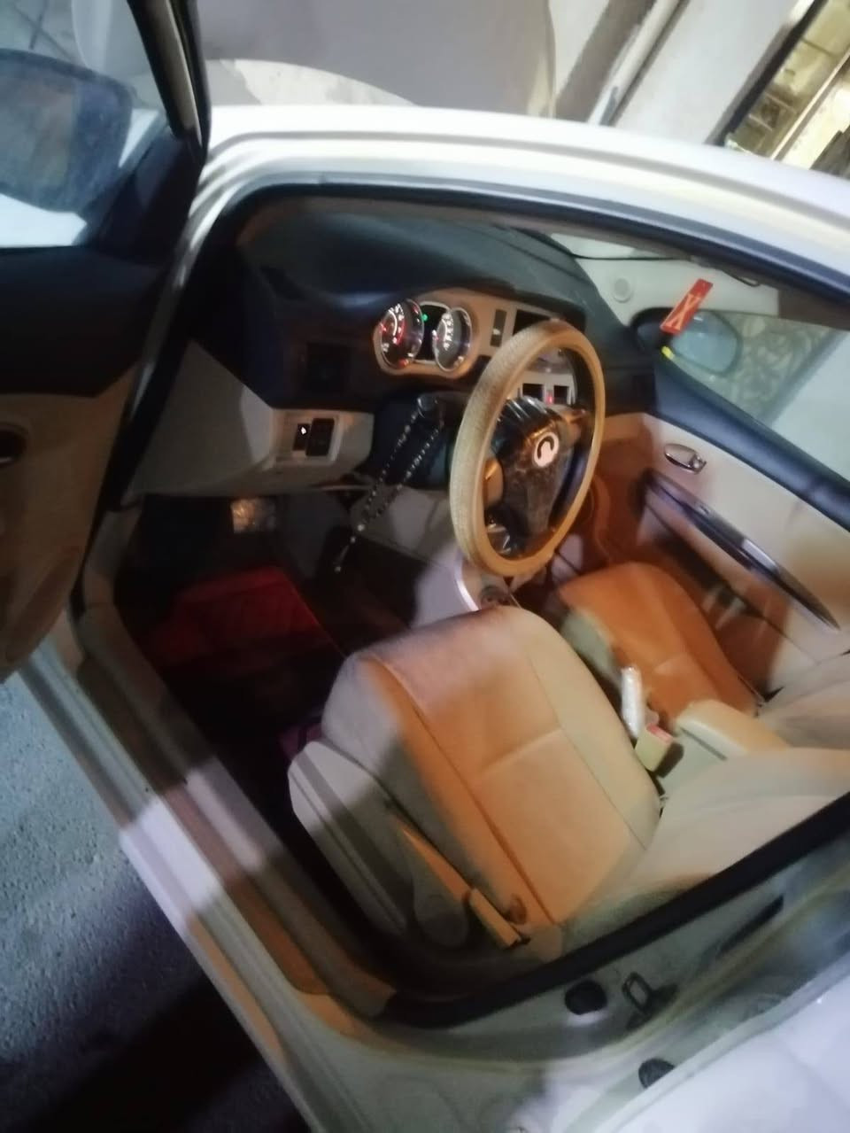 السلام عليكم فولكس مديل 12بغداد رقم نكليزي مصفر غرامات وهزه جديده سنويه الى30كير ومحرك وتماتيك بلادي تخم تاير كهربايات كلهه شغاله تبرّد ثلج سنتر لوك بيهه طخه بخشم البنيد والباقي بلادي سياره نظيفه مكانه بغداد الحسينيه سعر 48وبيهه مجال حك الجيه تصال ***********
