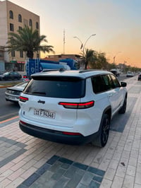 جيب ٢٤  للبيع ٧ راكب حادثه جامله وبنيد  مكانه بغداد الدورهاستفسار ٠٧٨٧...
