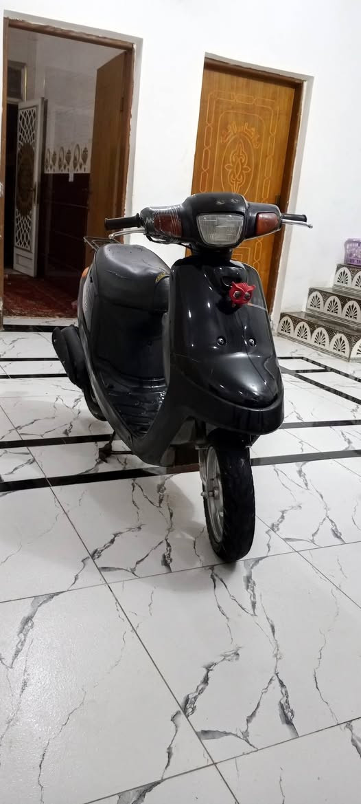 بتره فحل بلكارتون دراجه كلش نضيفه ومال جناي مكينه ناعمه خرسه شلعه ومشي خير من الله  شغاله سلف هندر لايت بك لايت اشاير عداد بانزين صطاب قفل سكان قفل جنطه دبلات كله شغال كفرات اصليه  دراجه مرتبه ومال جاني السعر 325 مكان ناصريه ***********
