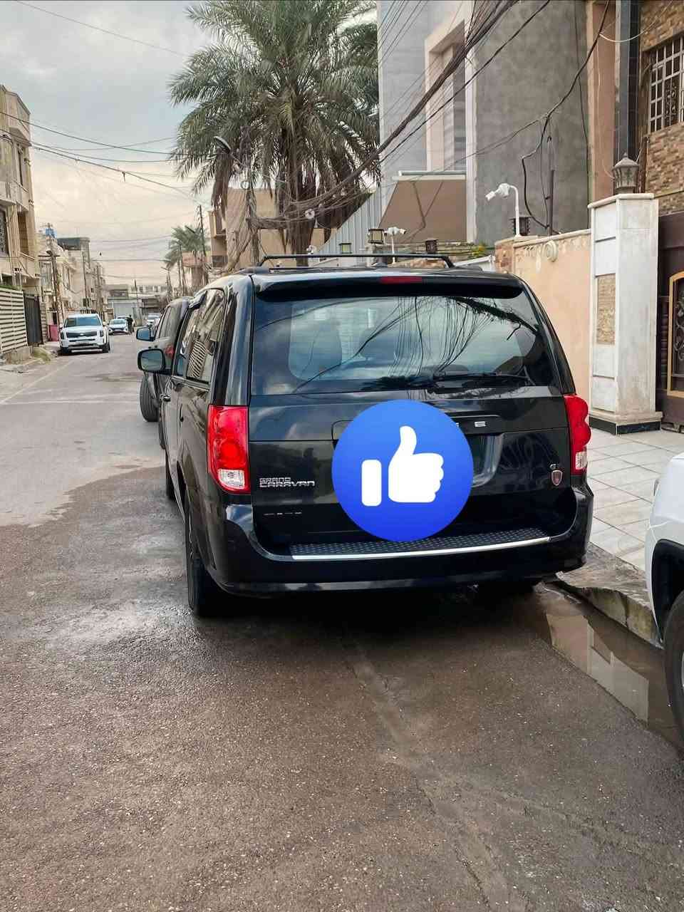 سلامو عليكم دوج كرفان موديل 2019جتي فول مواصفات بردات بيبان كهربا  كشن  جلد رقم بغداد إنكليزي بسمي السياره جاهزه مبيه نقص  بيه صبغ ٣قطع فقط بدون دواخل و سونار  صورة حادث بل منشور السعر 160مكانه بغداد  ***********
