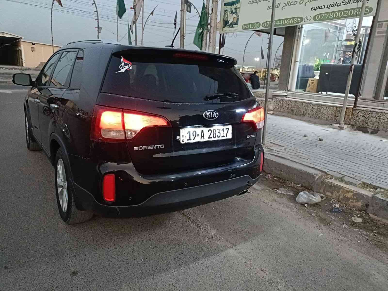 بسم الله من رخصه مدير الكروب سورنتو موديل2015مواصفات فول مكينه 6 حادثهه قطعتين جاملغ وبنيد بدون دواخل السعر 130رقم الهاتف ***********
