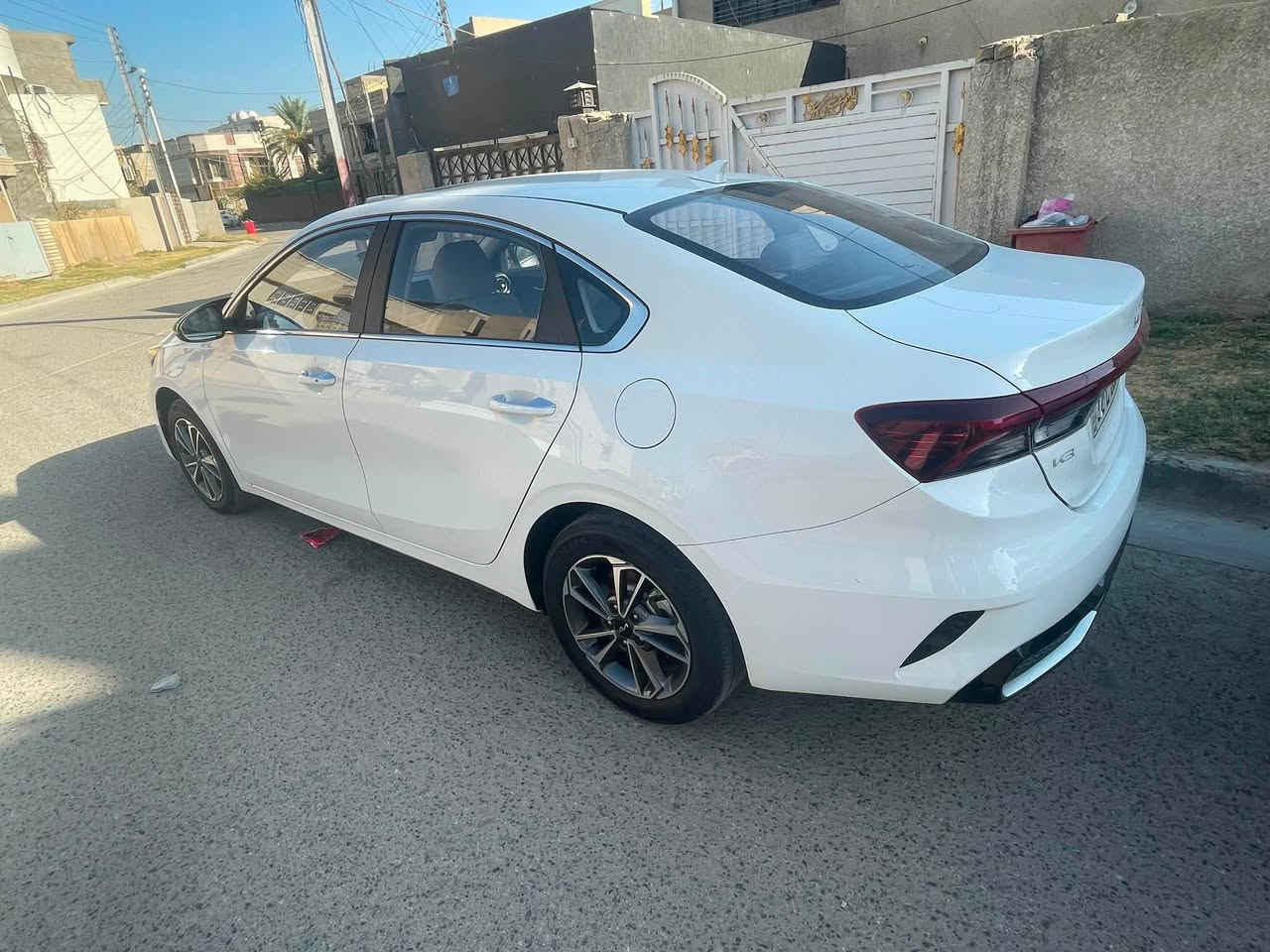 بسم الله الرحمن الرحيم 
بسبب الوعود الكاذبة 
سعر السيارة 130 وبيه مجال للشراي 
كيا K3 2022 
الملاحظات - السيارة بيه طعجه بالبنيد و الشباج بي كسر خفيف قطعة صغيرة مامصلح وشخط بالجاملغ الخلفي وشخوط بسيطه بالدعامية الامامية والخلفية ماشية السيارة 43الف 
العنوان بغداد حي العامل  
رقم ***********
