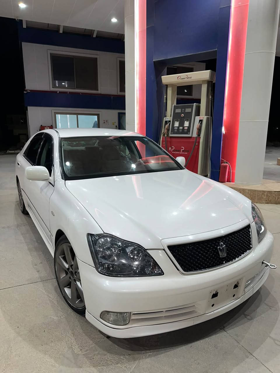 سەرەتا بەناوی خوای گەورە
Toyota crawn 182 
 شاهینە ١٨٢ بڕاوە بڕاوە 
٣ دوگمە بەسمە شاشە
١١٦ هەزار ڕۆشتوە
کۆدی هەیە  
بێدوکەڵ هەڵمی دەمی نیە
داژبوڵ زبرە ساج سورە ساجەکانی نەشکاوە  
نمونە لەجوانی هەموو قالبی وەک شوشە وایە بەس شوێن بڕاوەکانی بۆیاخە دەحمو لێدراوی نیە کەڤەر گۆاو نیە  
تەقەوڕەقەی نیە وەک تۆپ وایە بەس ساردی ئیش ناکا

٥٣ مەجال
شوێن ڕانیە 
***********
