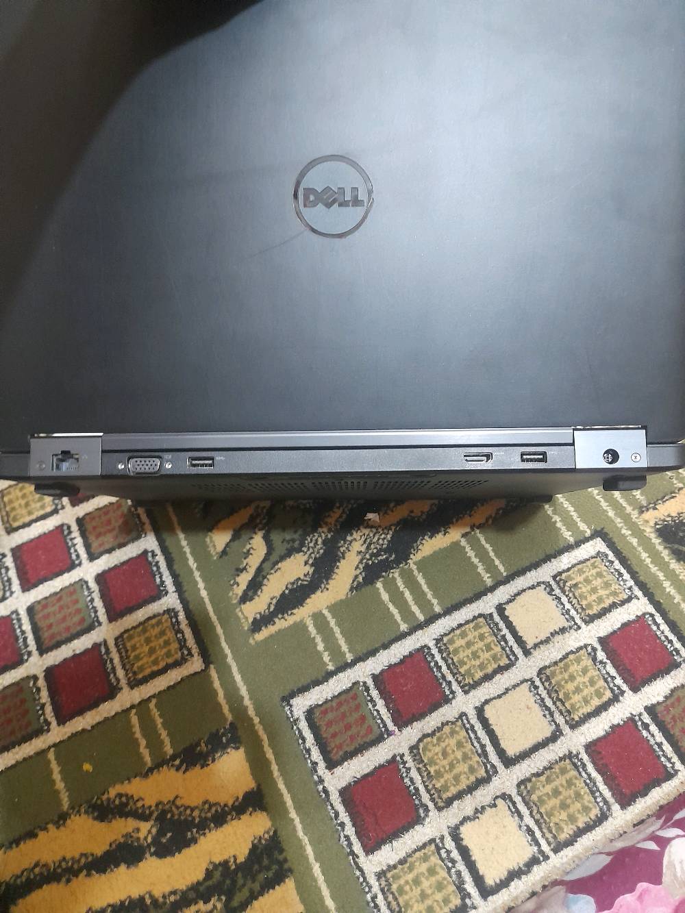 ديل E5550 • كور i5 ج5 • ٢٥٦ اس اس دي