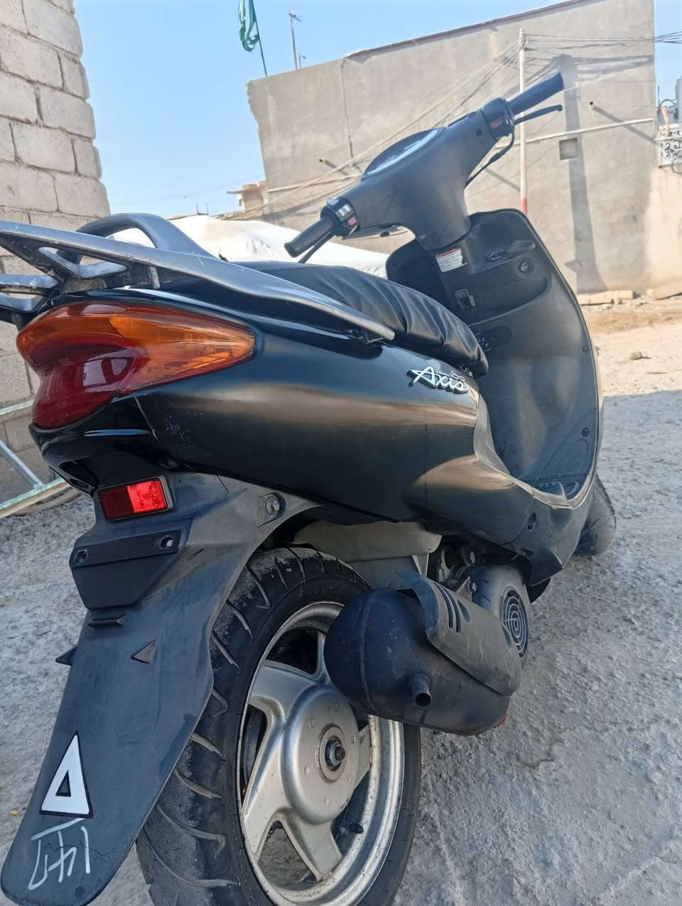 سلام عليكم شباب دراجه البيع صار لي شهر ونص من طلعت من رمبه من معرض الزيتون مكفول كفال عامه معتاز وريد ابيع  السعر 1300 المو شراي لا يتعبني ويسوالف ‏‪***********‬‏ ناصريه مركز
