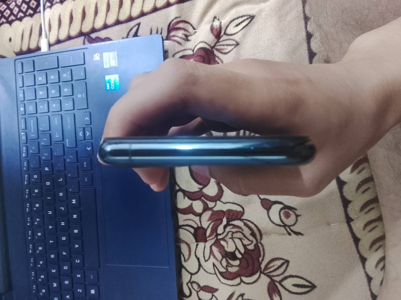 آيفون ١١ برو • ٢٥٦ • بطارية ١٠٠%