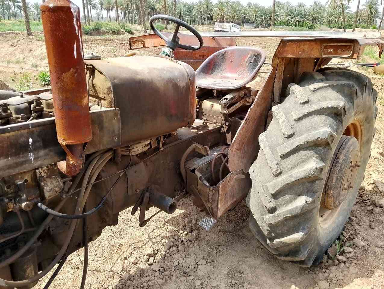 عنتر 71 بدون رقم للبيع وراها فيدان محرك مجفت جديد رفع هيدروليك جديد بمب مجفت جديد السعر خاص الاتصال على الرقم 
***********
