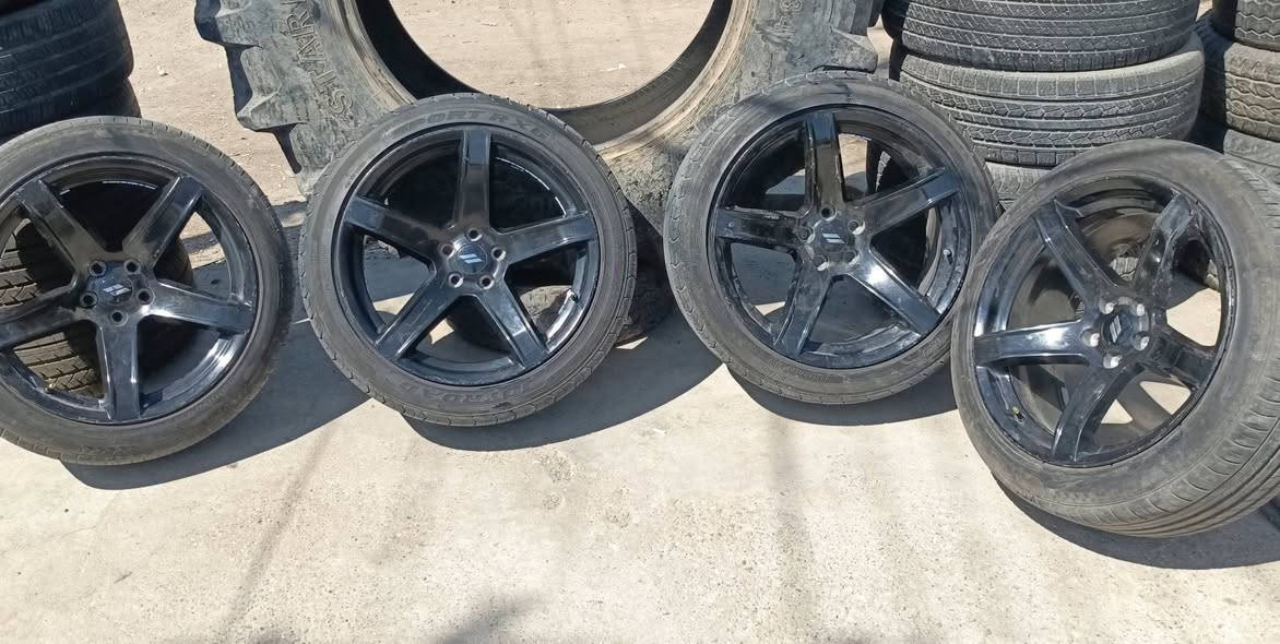 تخم ويل خسفه قويه السعر 390الف  بيهن فقط فطور ومصلحات لا عواج ولا ضربه مع تخم تاير اخو الجديد 90٪  بس التايرات سعرهن مشتريهن ب400الف تريد فقط الويل ابيعلك تريد ويل وتاير ابيعلك  ‏‪***********‬‏ مكاني ديالى
