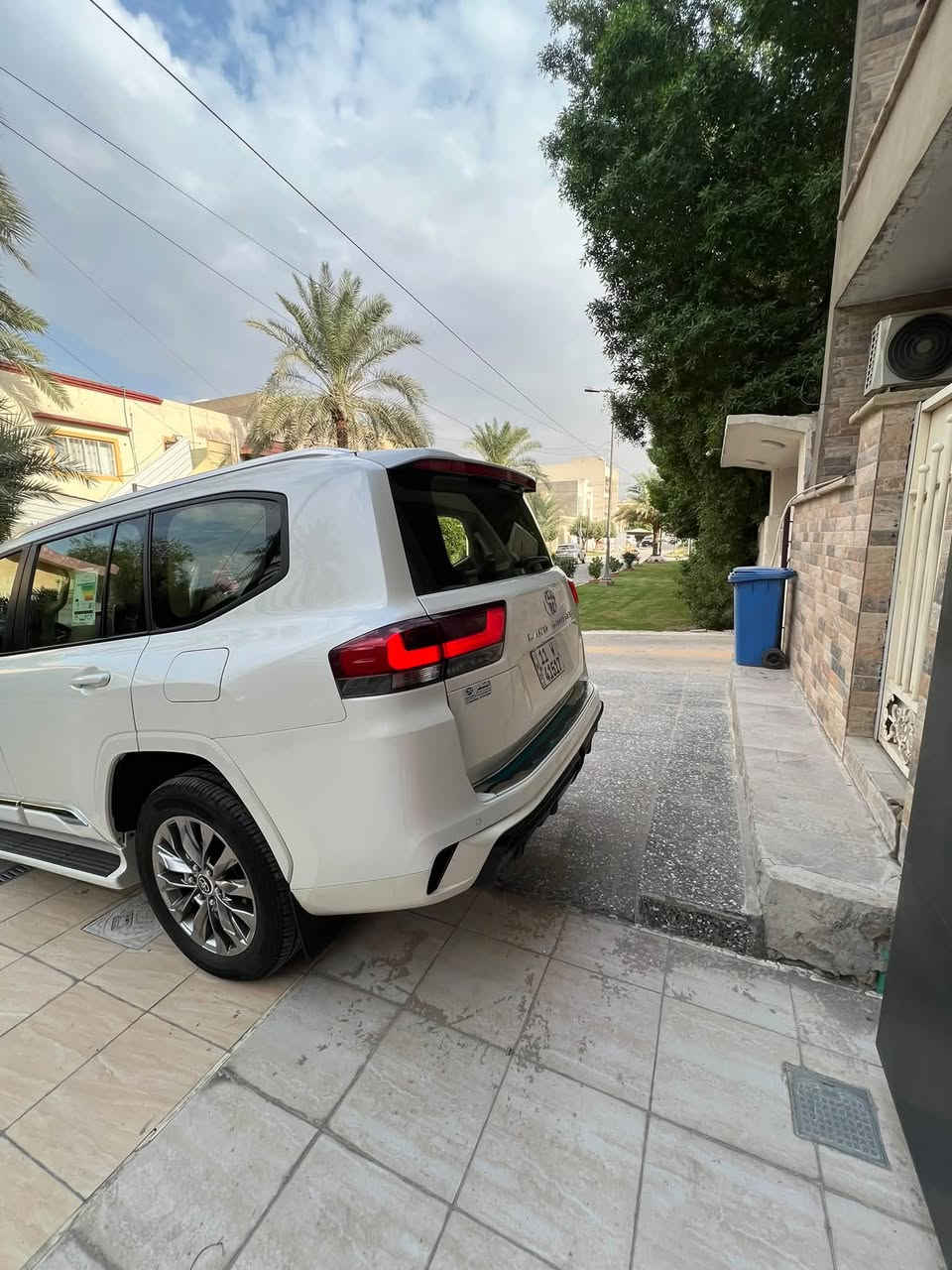 لاندكروزر GXR • ٢٠٢٤ • مكفولة
