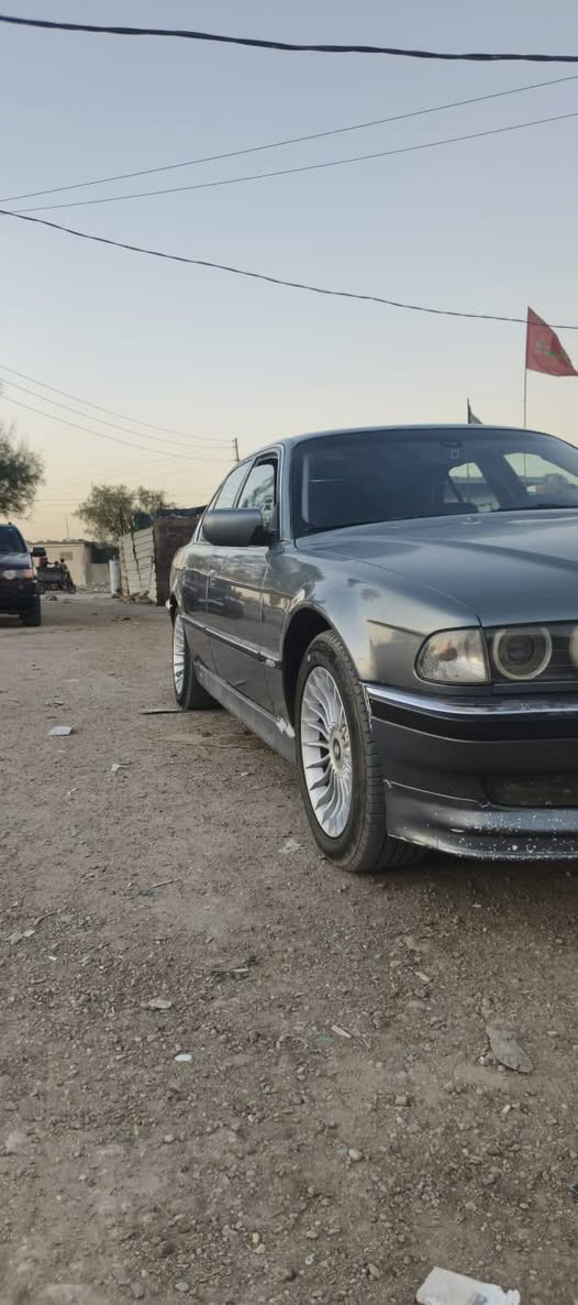 ‏BMW E38 735i/1997✈️
‏محࢪك جديد 44 هوى 

‏كيࢪ 🐊 جديد🚀

‏معدل 220رون3.5 رون ناصي

تبــــــــــــريد ثلــــــــــج ❄

تــــــــــــدفئه شغـــــــاله 🔥

‏منظومة زينون ناصي 
منظومة ABS شغال💯

‏عال

‏سوارات ابيض

‏ريمونت بلادي  وشغال💯

‏تحـــكم ستيرن بالكامل شغال💯

‏سستم صوت بالكامل مضخم 🔊

‏كشـــــــــــنات كهربائـــــــــــيّ 💯

‏صنــــــــدوق شفـــــــــــــــــــط💯

‏رقم بغداد  دولي تحويل مباشر 💯 
سنويه لل2030

 ‏جاهزه ع اخر حبايه💯

‏تخم ويل البينا تو سايز
جديد وتخم تاير جديد2025

‏صبغ عام لجماليه 

‏بغداد كمب ساره 
‏‪***********
***********

‏الســــــــــــــــــــــــعر 75 وخادم لشراي  

 السياره مكلف بالنشر
