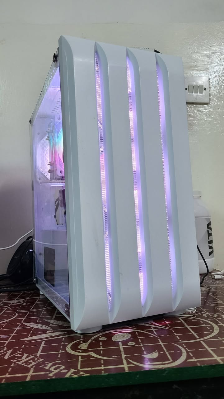 السلام عليكم ❤️

تجميعة وقطع للبيع :
المواصفات 💚

Xeon E5 2680 V4 New
14Cores / 28Thread
معالج الجوكر غني عن التعريف 🪄
Cooler 120ML MASS White RGB New

M.B X99 White DDR4 New
يجي 4 مداخل رامات
RAM 32GB DDR4 Lenovo 2666MHZ New
دللتكم بالرامات 🔥
GPU : RX 580 8GB Axel
كارت دبل مراوح 
Storage : M.2 NVME 128GB Gen 3.0 New 
سرعات عالية ⚡️
+ HDD 500GB WD Health 100%

PSU 550W FSP HV Pro New
بور ماركة ممتازة
CASE White + 4FANS RGB
كيس أبيض حلو تهويته زينة
وبيه رمونت وهاب تحكم كامل بالRGB

السعر 425 ألف ثابت

نجي للقطع : 

بور سبلاي
PSU 550W FSP HV Pro New
جديد وبيه ضمان ب60 ألف

Cooler 120ML MASS RGB New
ب25 ألف يرهم لكل المنصات انتل ورايزن وزيون

Cooler F4 Leshp New
خوش مبرد جبير ويرهم لكل المنصات وبيه أنابيب حرارية جديد ب16 ألف

Cooler Deepcool AG400 A-RGB New
للبيع ب35 ألف واذا شراي هم منختلف

Monitor Lenovo Legion y25_25 1080P
240HZ - IPS - 1MS - Flat
شاشة كلش نظيفة ب200 ألف تردد عالي حجم 25INCH

RX 5700 XT 2FANS Like New With Box
كرت شحن من الصين ب260 ألف فقط ! ♥️
ممتعوب ولا مستخدم هينا ولا أمزون وبيه ضمان

RX 580 8GB 2FANS

SSD 240GB Duha 
نظيف ومفحوص ب35 ألف

M.2 NVME 128GB Gen 3.0 New
جديد ب30 ألف سرعات عالية كمية محدودة

HDD 1TB Toshiba 
ب50 ألف قطع مرتبات (سعره بالمكاتب 60-70 ألف)

M.2 512GB New
ب70 ألف 

CASE Alexander White Mesh + 4Fans A-RGB New 
كيس أبيض كلش حلوو وتهويته خرافية وياخذ كبل البوردات حتى الATX وبيه رمونت وهاب كامل مكمل تحكم كامل بالRGB

ب80 ألف 

ألي يسأل عل التوصيل ب5 الآف دينار فقط 💯

مكاني موصل متوفر توصيل لجميع المحافظات ❤️

للتواصل : ***********
