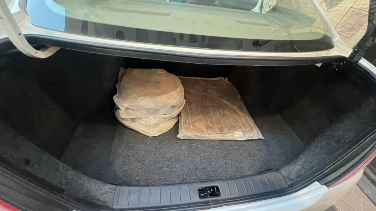 🚗 للبيع | نيسان سني 2021
🔹 النوع: نيسان سني
🔹 الموديل: 2021
🔹 النوع: بليته زركه 
🔹 الكفالة: كفالة عامه بأستثناء شبر بارد في باب السائق وكما موضح في صوره 
🔹 الممشى: 53 ألف كم
🔹 الحالة: السيارة بحالة جيدة جداً، نظيفة وجاهزة للاستخدام.
موقع السياره صلاح الدين - تكريت📍

💰 السعر المطلوب: 112$ (قابل للتفاوض )

📞 ، التواصل على الخاص أو الاتصال{***********}
