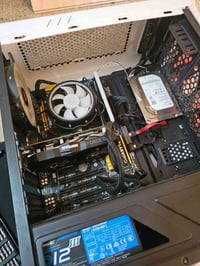 I7 gen 4 K  GTX 1660S ZOTAC كرتونه موجودة  Ram 16  HHD 1t  SSD 256  Po...