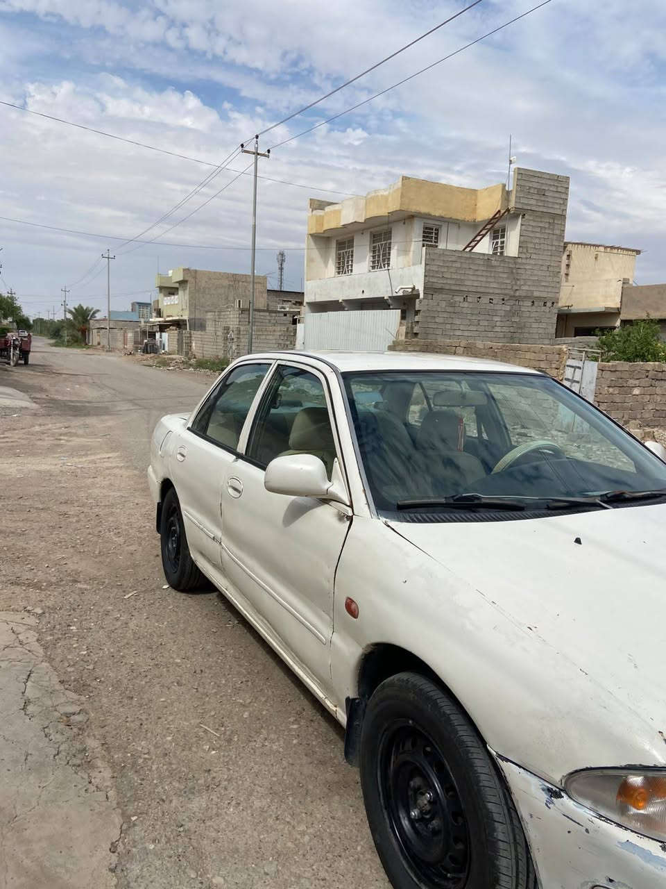 السلام عليكم بروتون للبيع موديل 2002 للبيع السيارة احلا من الصور كير ومحرك خير من الله باتري جديد صدرها نضيف السياره صداميه سعر15ورقه العنوان ديالى دلى عباس الاتصال على هاذا رقم ‏‪***********‬‏
