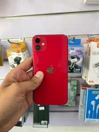 آيفون 11 • ١٢٨ • بطارية ١٠٠