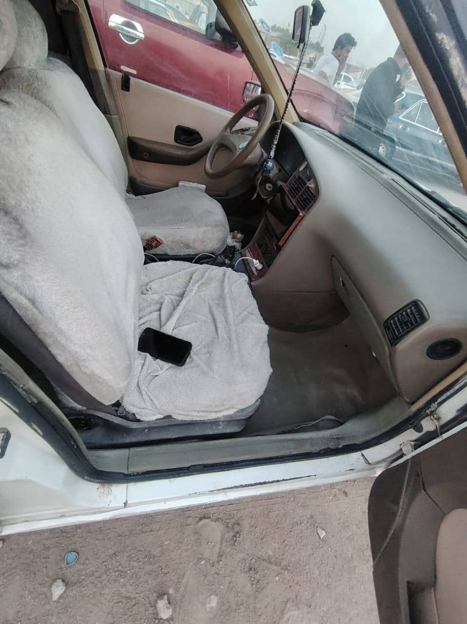 السلام عليكم بيجو 405مديل 10 رقم دولي تبريد شغال تخم تاير  حداديه جديده مكينه وكير كفاله مداور ثاني يوم سياره بيها مكانات صبغ بس اني ابيع احزام مكان سياره النجف الاشرف حي الرضويه السعر 30 وبيها مجال رقم الهاتف ***********
