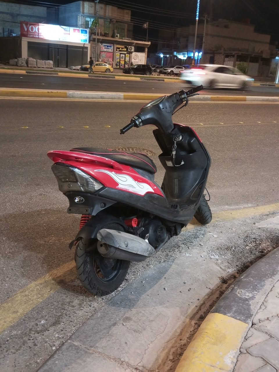 السلام عليكم
عدله للبيع مزوده 55 باقي كله بلاد دراجه ختم واحد من طول لطول برغي ما بيها نقص كلها شغاله منفيس موجود سعر 650 وبيها مجال 
مكانها حي الميلاد 
***********
