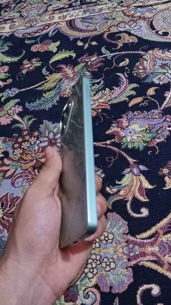 جهاز تكنو بوفا 7 5G 
مواصفاته 👇🏻
- الذاكرة 256 .
- الرام 16 .
- البطارية 6000AM يدعم شحن سريع . 
- شاشة 144 هرتز . 
- 120 فريم ببجي . 

• الجهاز مع شاحنة ٦٦ w

السعر: 260 وبي مجال للمعلومة الجديد سعرة ٤٢٠ ؟ 
~ للتواصل واتس او اتصال: ***********
