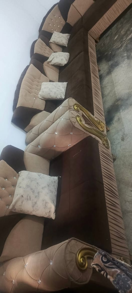 طقم كنب • صالون • للبيع