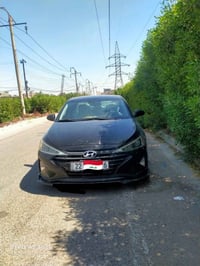النترا 19امريكي صور السيارة و السونار شوف واتكد واتصل  مكان سيارة بغدا...