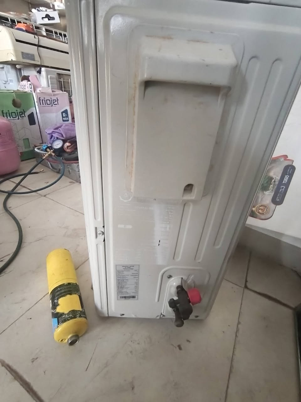قطعة خارجية ميديا نضافة 99%
26000 BTU اكثر من طنين 

غاز 410 بدون اي تصليح كلهة بلادية 

السعر 250 الف قفل 

قطعة خارجية جنرال سلفر نضافة 100% غاز 410 نضيفة جداً السعر 200 الف 

***********

كربلاء حي الغدير
