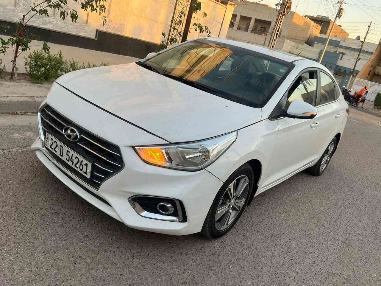 هونداي اكسنت 2019 خليجي
محرك 1600 دوش
كير AT 
مواصفات فتحة سقف /شاشة كبيره مع كاميرا دواره /تحكم ستيرن /ويل كب بلادي 5 /
 سيارة جاهزة وجديده
محرك وكير وصدر وتبريد كله جديد
بيه قطعتين صبغ بدون داواخل بدون ايرباك
رقم اربيل دولي جديد تحويل او وكالة حاضر 
سعر 107 بيه مجال بسيط
 
*********** بغداد المشتل
