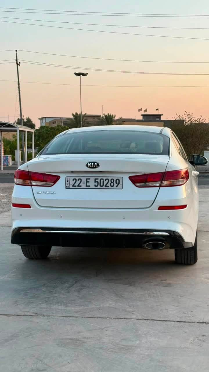 اوبتيما موديل 19 خليجي مكفوله كفاله عامه مكينه 2000 دوش ع وضع الشركه سياره بصمه داخل صاج  تشغيل عن بعد ستخدام شخصي  رقم اربيل الجديد بسمي السونار مرفق مع الصور السعر 175 وبيهه مجال حق الجيه ***********
