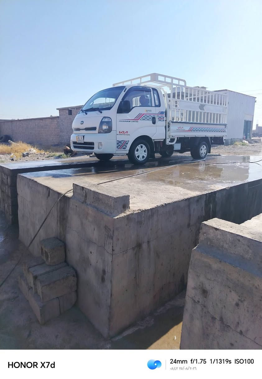 كيا 2700 موديل 16 گير محرك شاصي شرط السعر 117 بيها مجال ***********
