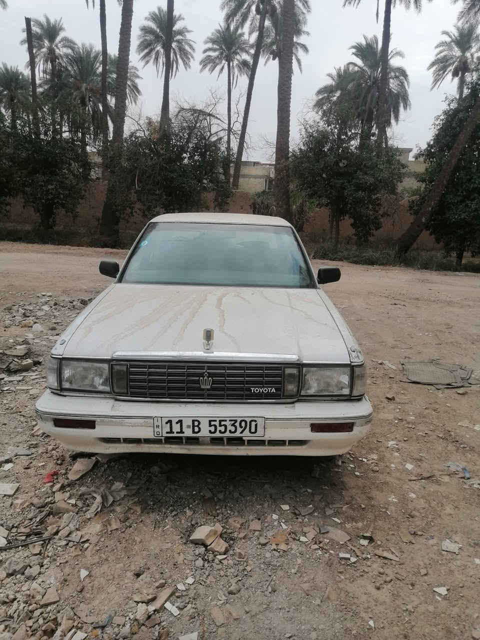 سيدان ١٩٩٠ • بدون صبغ • تبريد ثلج