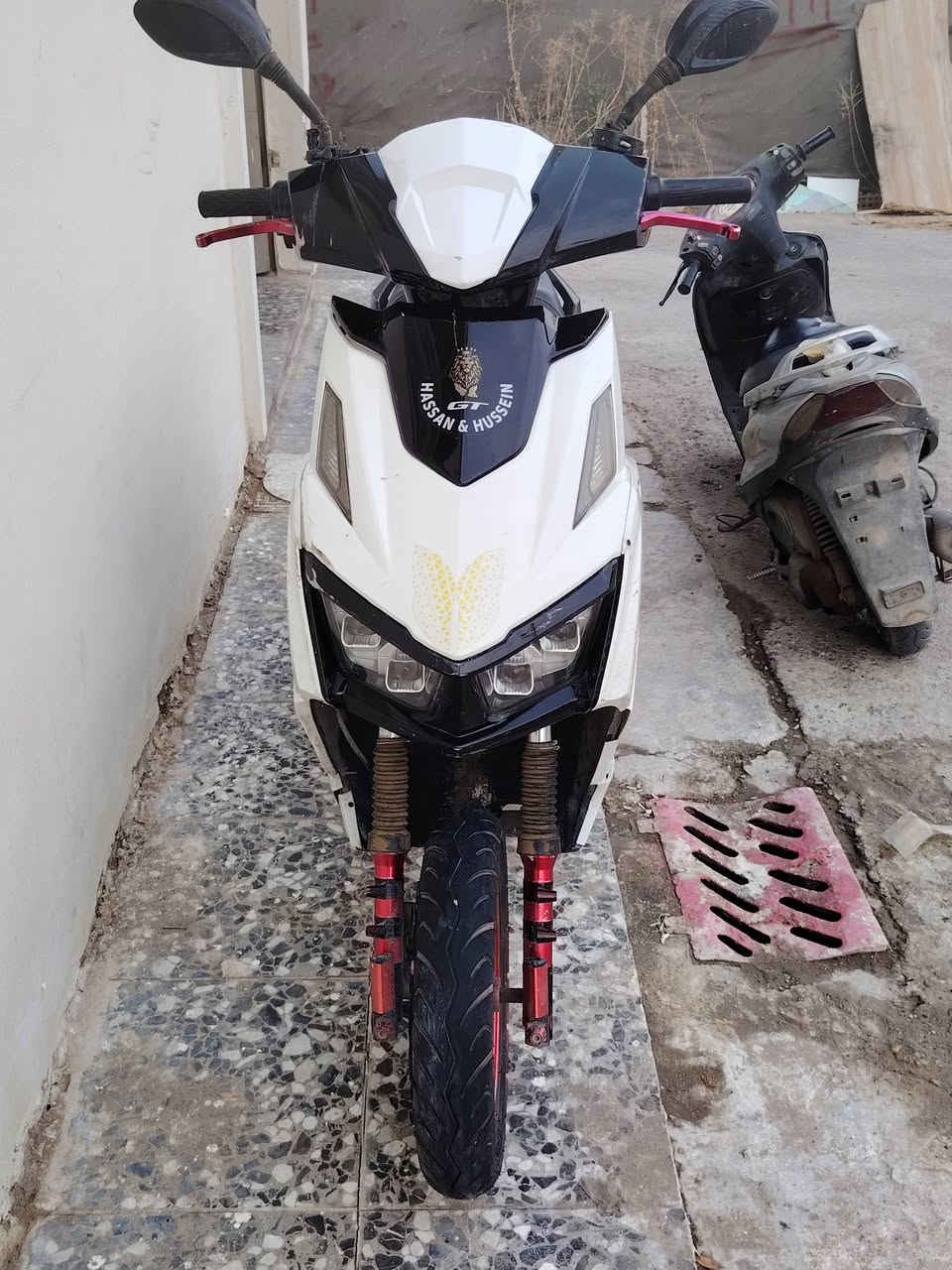 سكنس • ٦ بطاريات • العقل عاطل