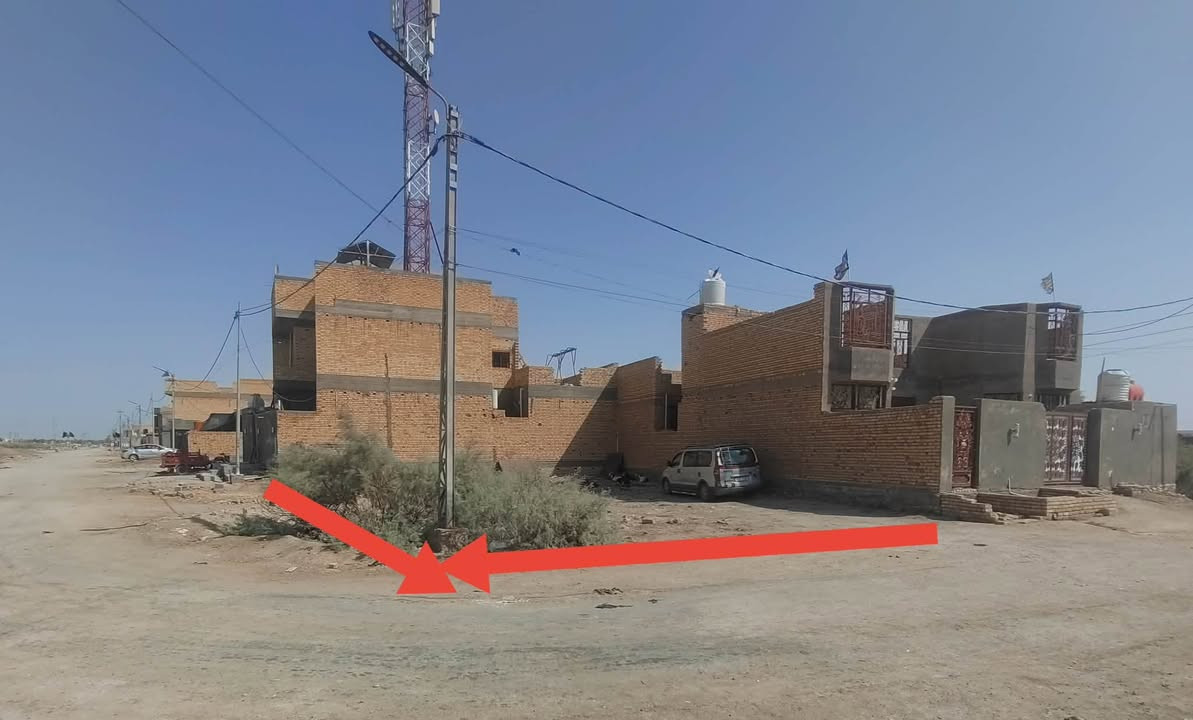السلام عليكم عرصه بحي الجوادين مساحتها 278م ركن ع شارعين تفتح ع السكه والمحرم يعني ماكو جار كدامك الجهتين مطلوبه للبلديه 21 السنه مليون قطعه مميزه ومساحتها جبيره  تريد حره تريد انته اتسدد براحتك بيع او مراوس بقطعه بالمصطفى مع الفرق للاستفسار مراسلة الصفحه او الأتصال على ***********
