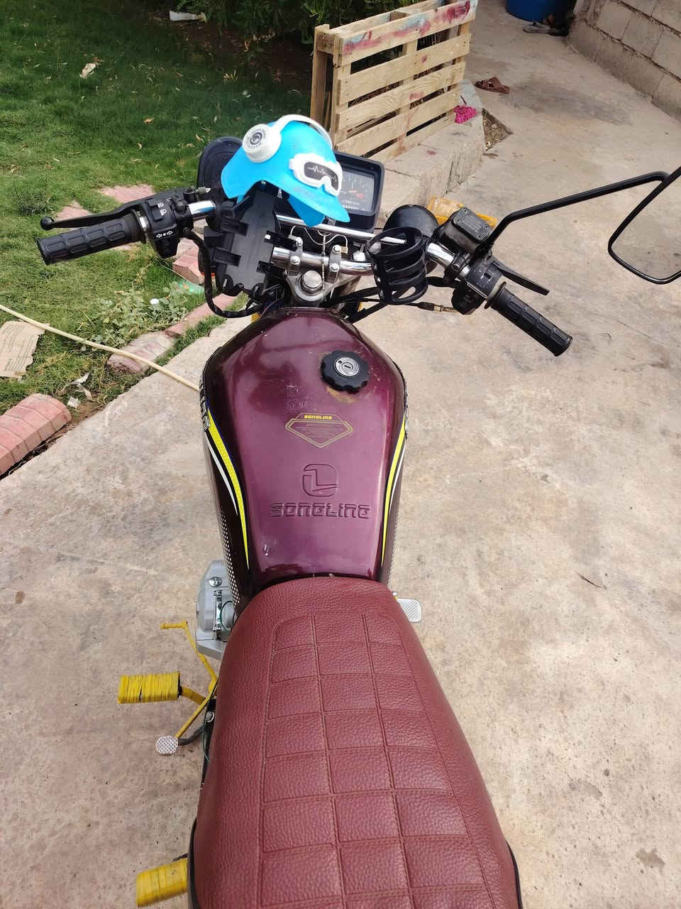 سلام عليكم
#للبيع 

#سيفان 🏍🏍🏍

#موديل 2020👉👉

#محرك مفتوح ⚙️🔧👍

#كهربائيات شغال 🚥🚦🔋🚨

#سلف هندر شغال 👍👍👍👍👍👍

#تخم #تاير #جديد ⭕⭕⭕⭕🛟

#السعر #350💵💵💵

👈👈👈👈مكانه صلاح الدين قضاء العلم 👉👉👉👉

📲📲📲📲***********📲📲📲📲📲📲
