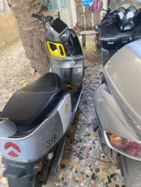 دراجة شحن • بدها بطاريات • حي اور