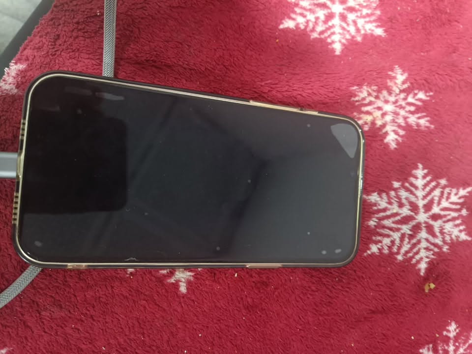 ايفون13برو ماكس نضافه فول مرتب بطاري ٧٨جهاز كلش نضيف ذاكره٢٥٦جهاز ما مفتوح ب٦٥٠وبيه مجاله للتواصل***********
