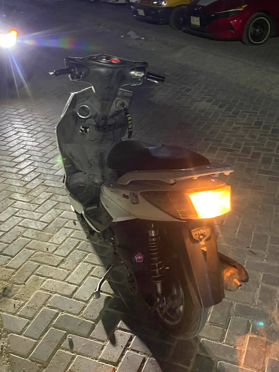 يا الله سكنس فحل للبيع بغداد مدينه الصدر
نكره سلف نقص فقط قمجي بريك اشاير لايت كله شغال 
السعر 350
***********
متواجد واتساب
