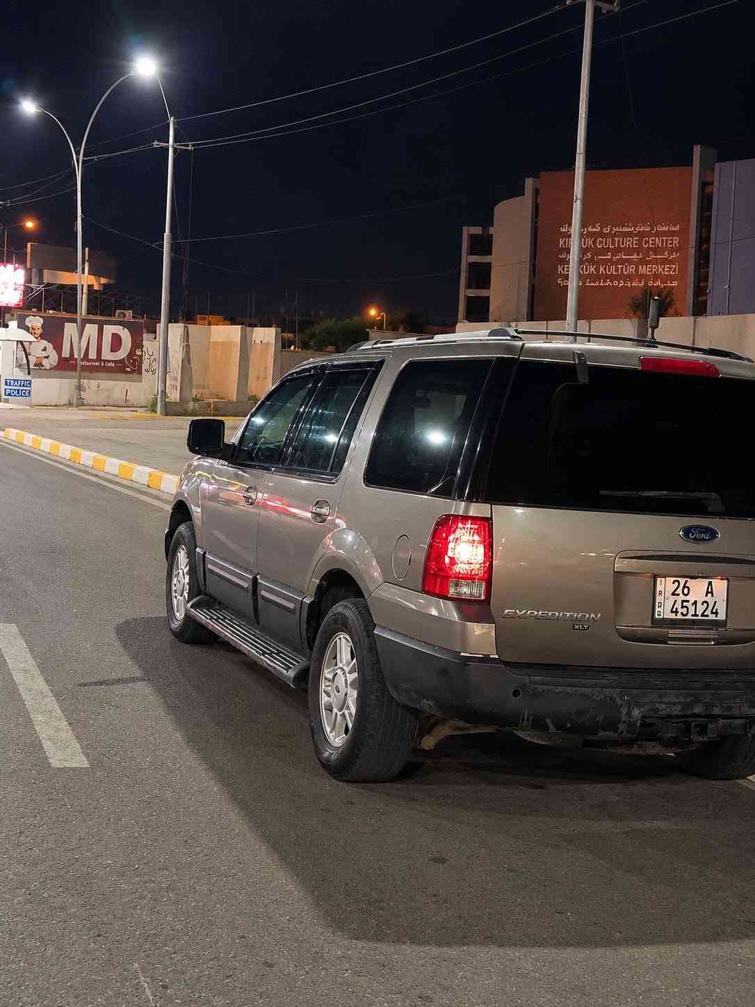 اكسبدشن ٢٠٠٣ • محرك V8 • رقم صلاح الدين