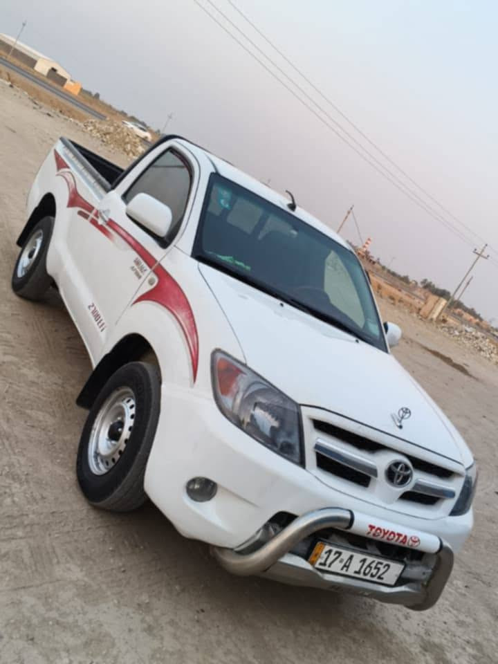 سلام عليكم للبيع فلونزه موديل 2006 مكفولة كفاله عامه كله عله شريكه رقم مثنى نكليزي سنويه 30 سعر 105 وبيه مجال مكان ناصريه ***********
