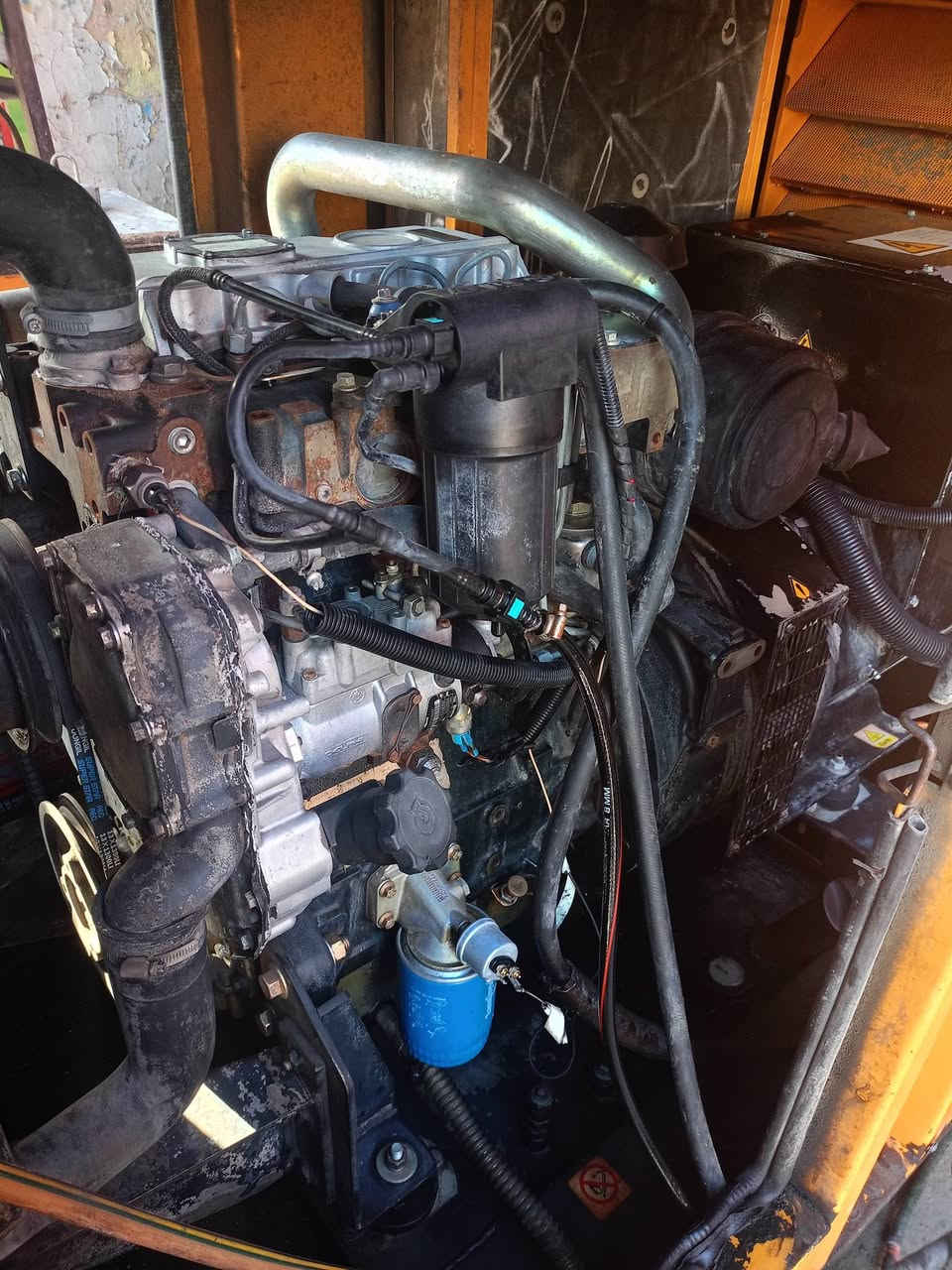مولده للبيع بيركنز 65KV بغداد الاعظمية رقم / ***********
