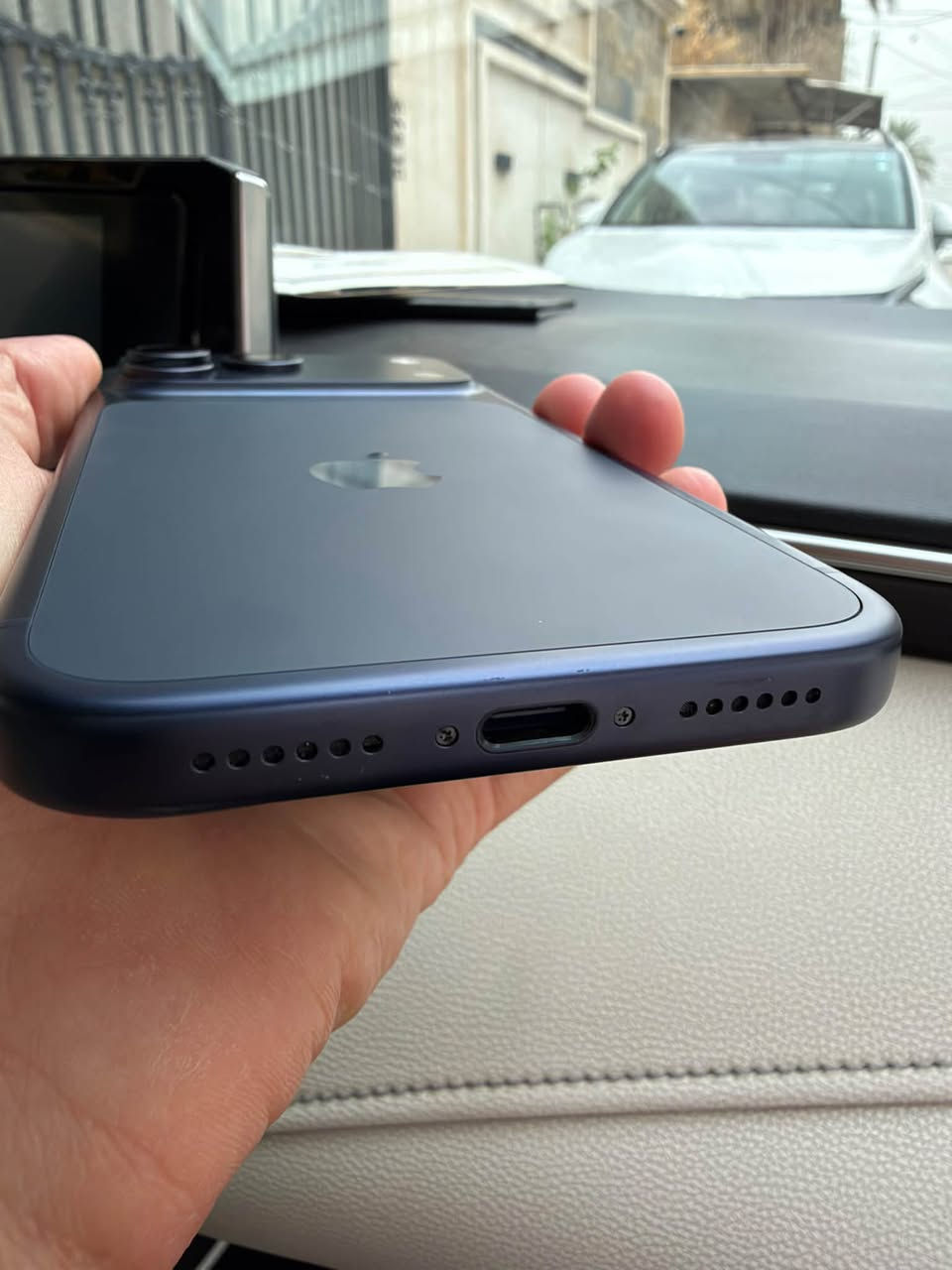 iPhone 17 pro max
الذاكره : 256GB

النظافه : 100‌‌‎%‎شخط مابي 

الملحقات : كامله 

البطاريه : 100‎%‎🔋  

الدورات 47  🔂

النوع : ماستر شريحه فعليه 

بغداد الدوره 📍

***********
