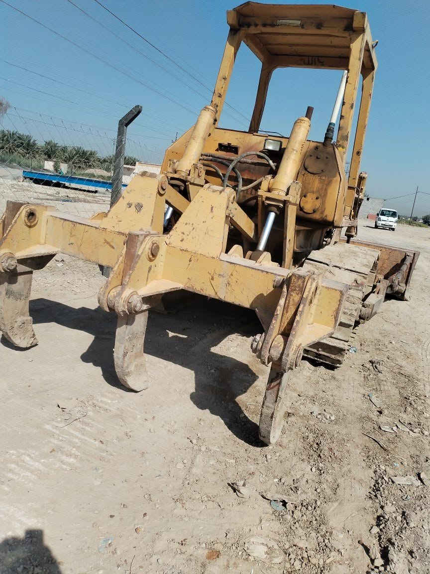بلدوزر فيات تفصيخ غراضه كله جديد شغال
***********
