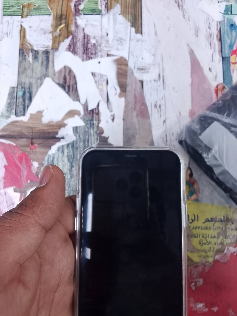 السلام عليكم ايفون 12 عادي للبيع أمريكي ذاكره 128 بطاريه 86 الاتصال *********** السعر 425 وبي مجال
