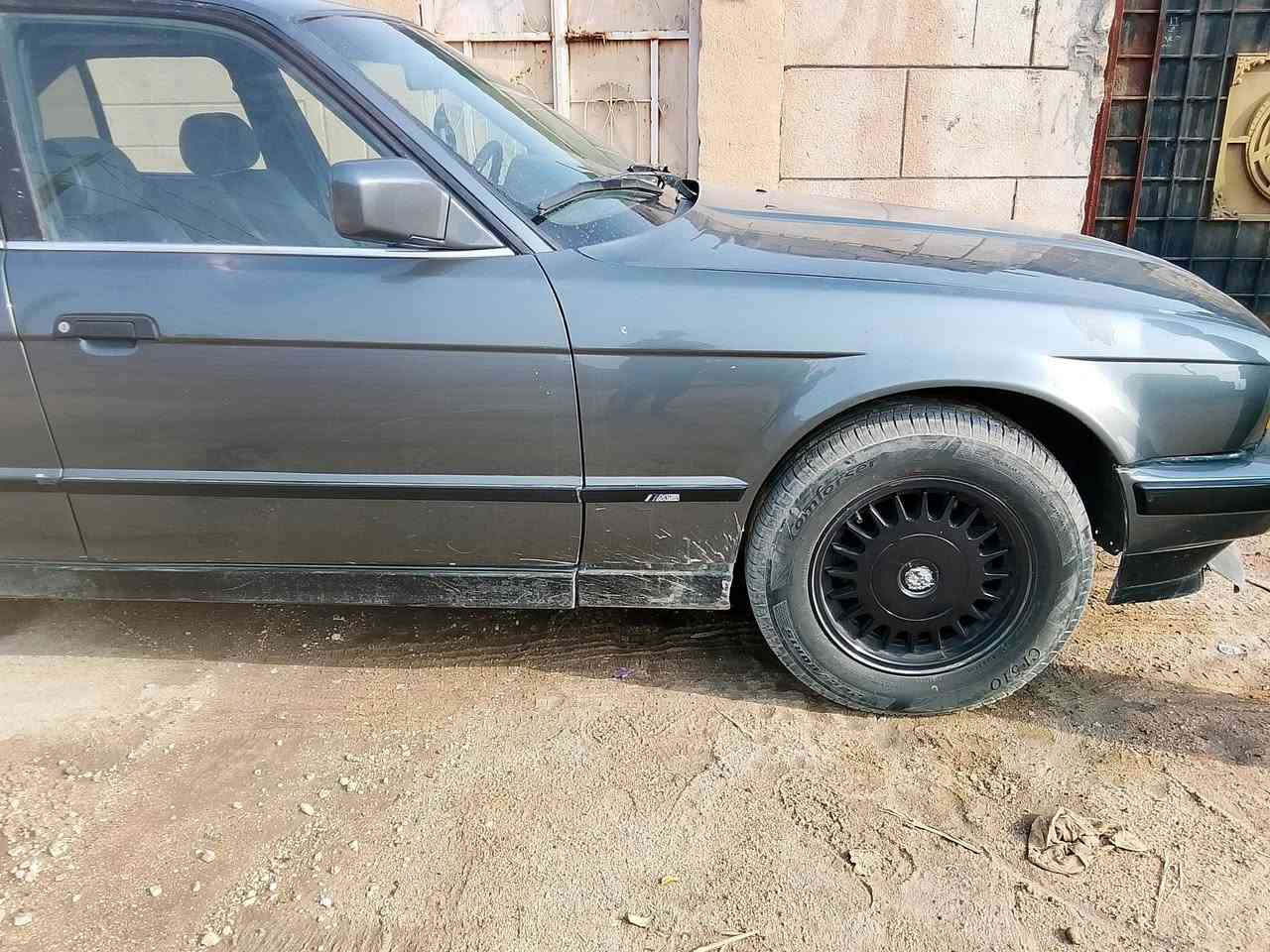 سلا عليكم اخوان بي ام 535 كير عادي محرك 3000 مفتوح رقم كربلاء كير ومكينة شرط رقم *********** العنوان بصرة والسعر 45 ورقة
